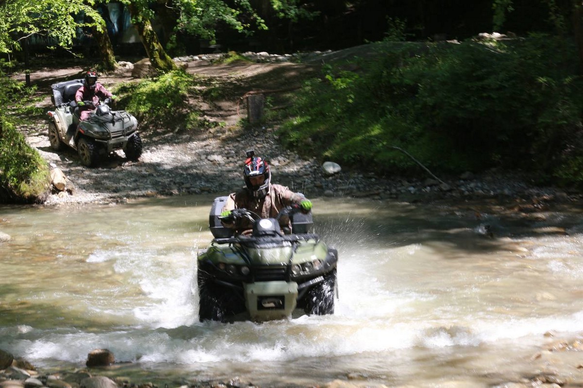 Тур на квадроциклах в Сухуми по Сухому и Мокрому каньонам