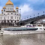 kruiz-na-teplohode-rjedison-moskva-05.webp