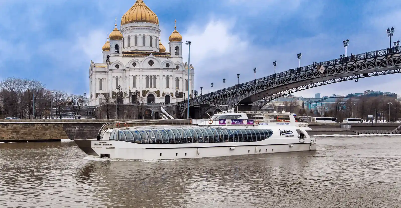 Аренда яхты VIP «Серебряная свеча»